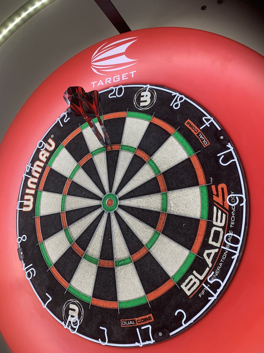 skinfulldan's tweet photo. Had my first proper throw tonight with @rockstar_13_ darts I got on Saturday really like them 2 180s ,177 and a 106 , 116 checkout , really nice darts https://t.co/GDqYzOkPcW