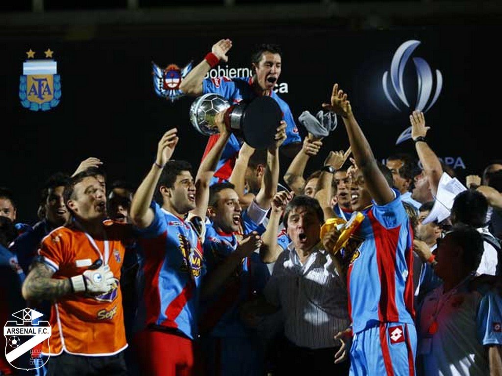 Arsenal Fútbol Club on X: "📆 7 de noviembre de 2012: CAMPEÓN SUPERCOPA  ⭐🇦🇷 En la primera edición de la copa, Arsenal igualó 0-0 ante a Boca y le  ganó 4-3 por