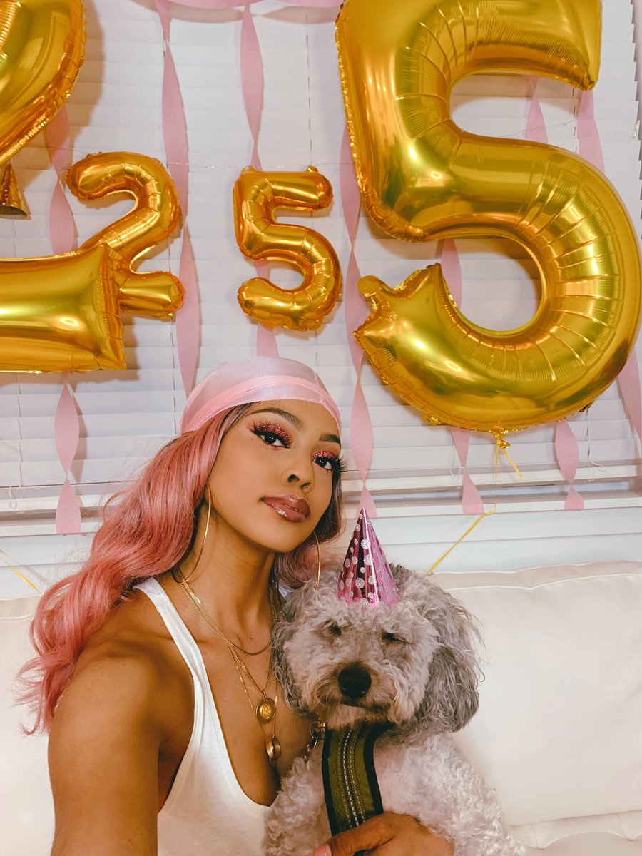 ebone_jones's tweet photo. I turned 25 yesterday... that doesn’t even sound right lol. Anyways, I’m blessed to have made it a quarter of a century. Definitely ooking forward to the next 25 ☺️💗

Mogli would not take a good picture with me lol. He was done with me before I even started taking pics smh 😂 https://t.co/CqXI7OJQwO