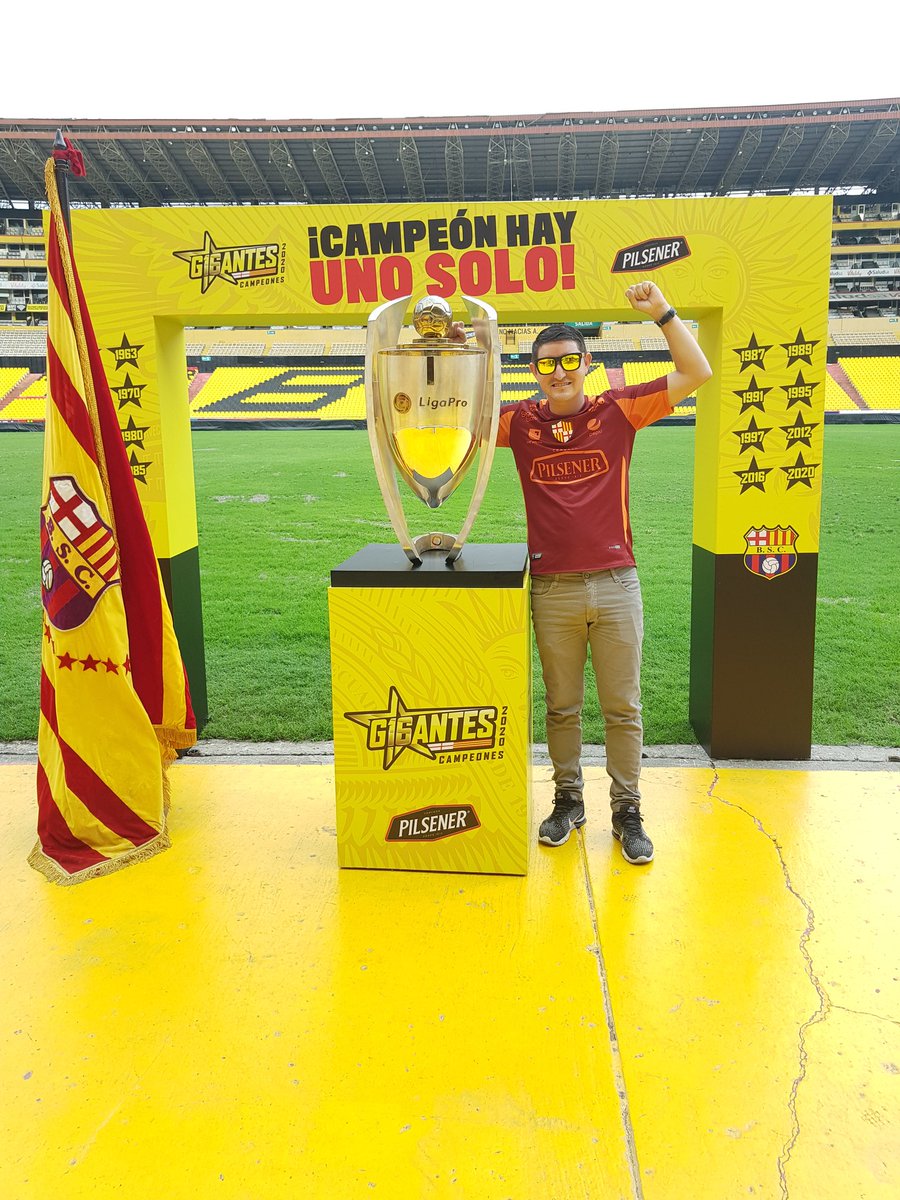 Bryan1925barce's tweet photo. EN LAS BUENAS Y MALAS   SIEMPRE VAMOS A ESTAR  @BarcelonaSC 
GRACIAS @sociosbsc 🇧🇪 https://t.co/23pfAsPGRn