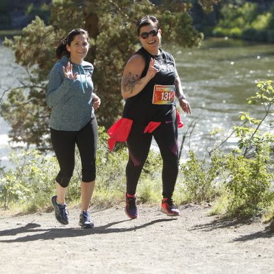 “You are never too old to set another goal or to dream a new dream.” – C.S. Lewis. What dreams do you have for the new year?? We are dreaming of sunny days and miles of smiles with our besties. 🌞