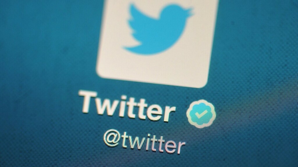 DTNSSubReddit's tweet photo. Citing 'censorship' concerns, North Idaho internet provider blocks Facebook, Twitter via /r/DailyTechNewsShow https://t.co/v9h8dxA8Kj https://t.co/8K5GdaqcLh
