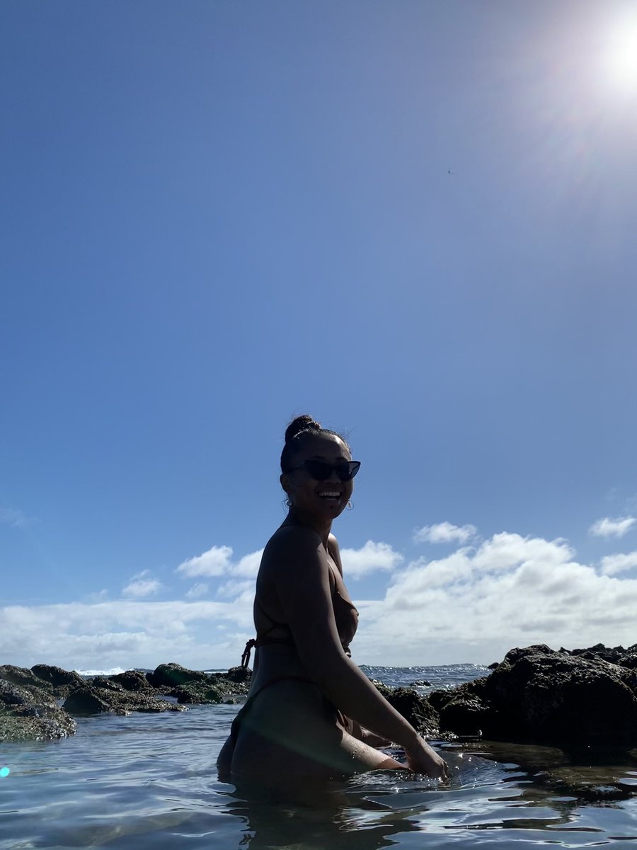 cameeeal's tweet image. as hard as it may be ~ loving myself as i should😌🤎