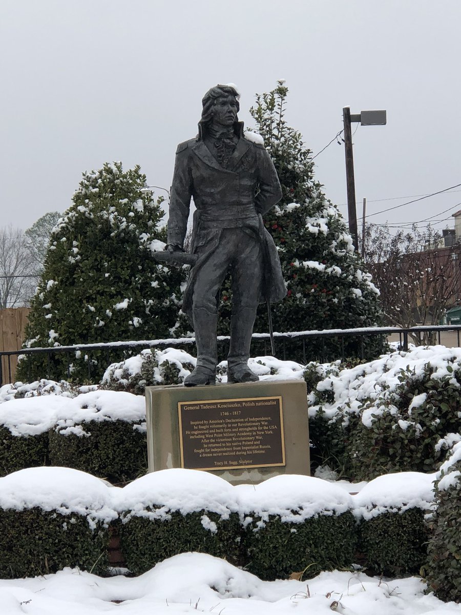 BreckRiley's tweet photo. The man Kosciuszko himself.
@KosciuszkoFound #SnowStatue https://t.co/S2GZM4lle6