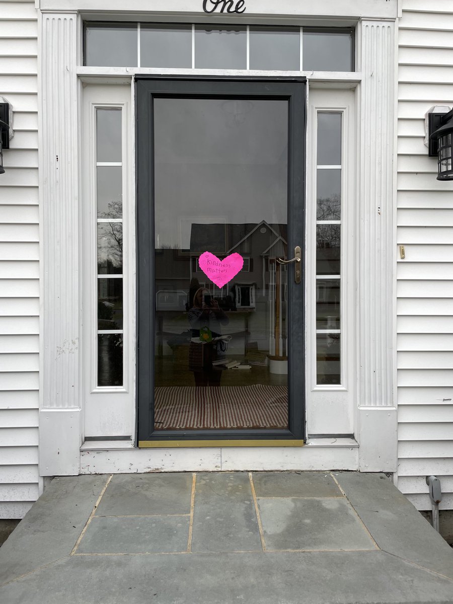 Kindness matters!  When one of your students surprises you with a kindness heart as part of the Great Kindness Challenge! 💜💜💜