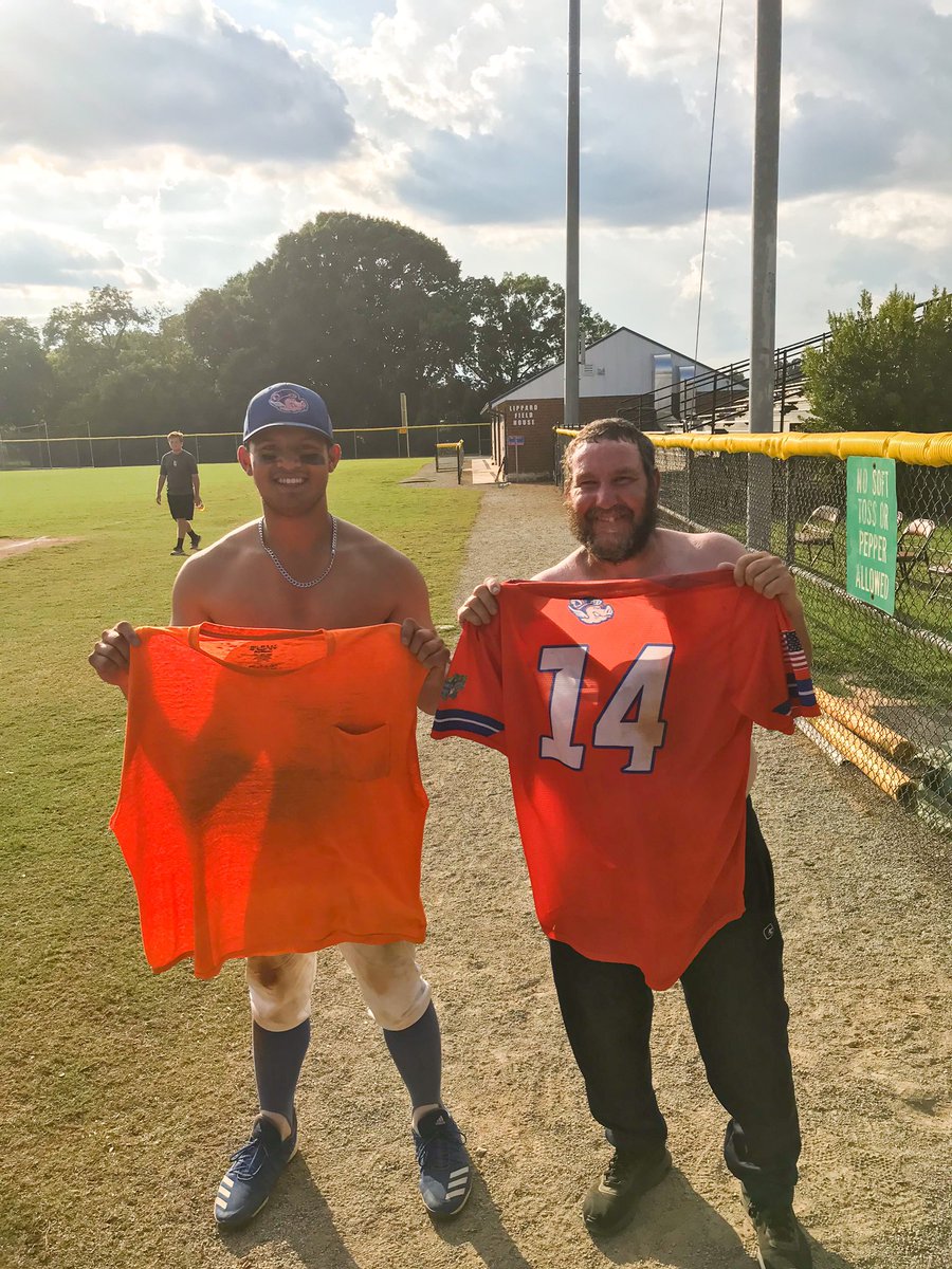 DatDudeAP13's tweet photo. Can confirm, Ray Ray is the 🐐 #OinkOink https://t.co/hdcrmHwVJu