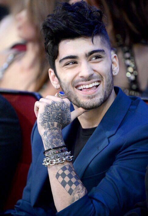 Riveradr3's tweet photo. Happy Birthday Zayn!!!!
aaaaaa wish all the best🥺❤
#HAPPYBIRTHDAYZAYN https://t.co/LuS6NUWgmq