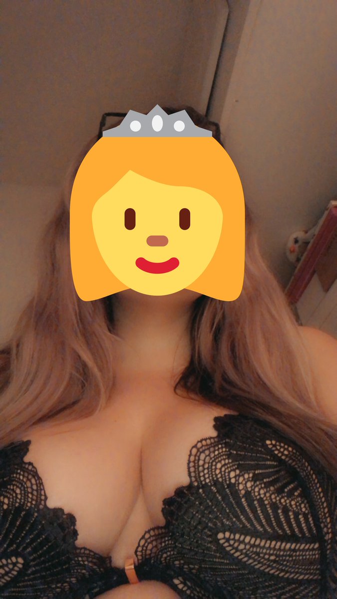 bbombshellx's tweet image. Your view when I’m the cowgirl✨ onlyfans.com/blonde-bombshe…