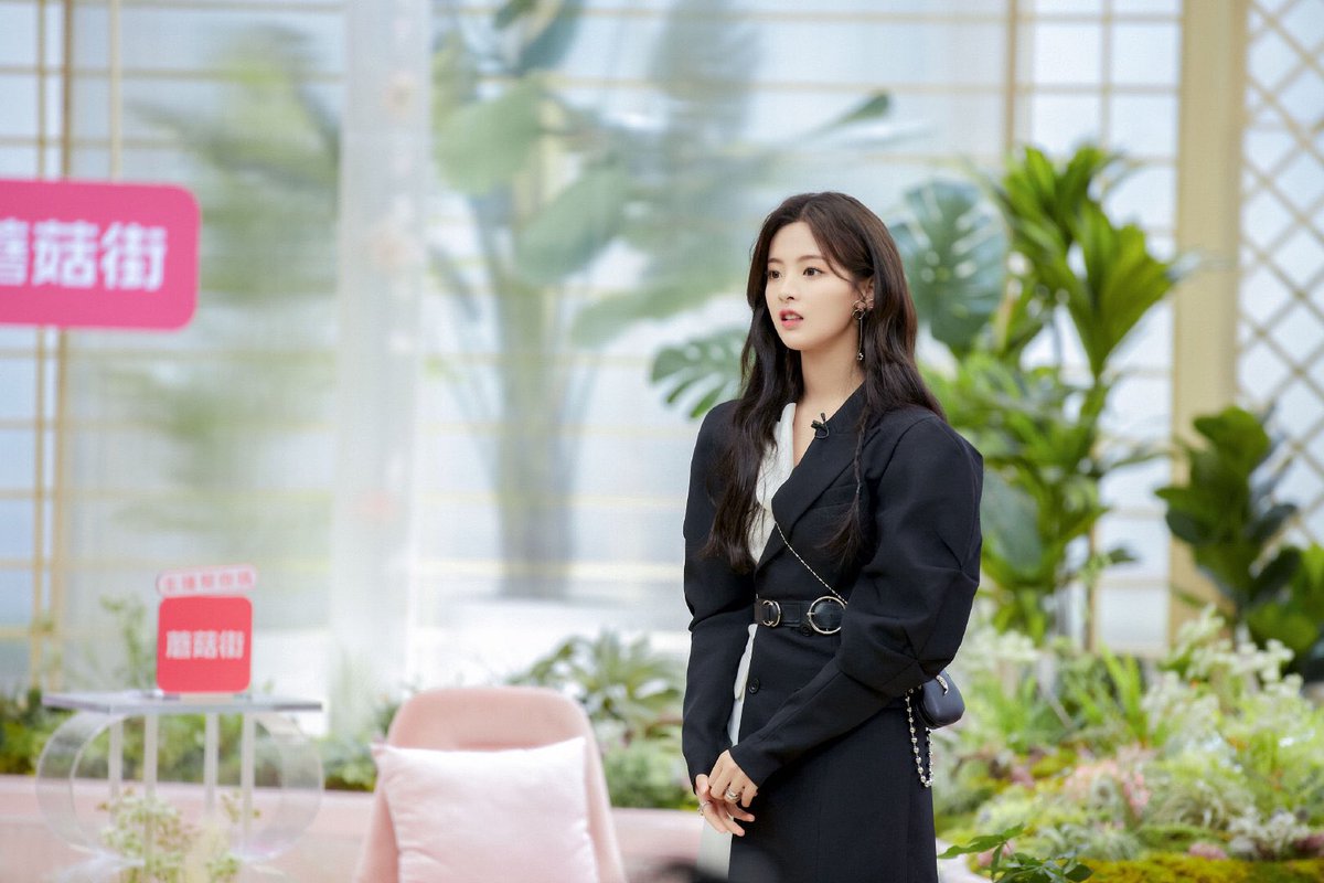 chaoyuefocus's tweet photo. #杨超越 #火箭少女101 #YangChaoyue #Rocketgirls101 https://t.co/ISdTygRdhJ
