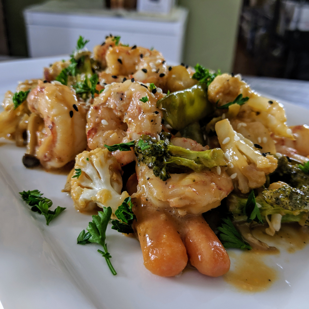Eating healthy doesn't mean bland boring food! Our Shrimp Stir fry with sunflower butter sauce! Its Lectin Free and delicious!!! By following some lectin free meals it gives your gut a chance to heal itself from leaky gut.

You can find this meal with recipe in our workbook that
