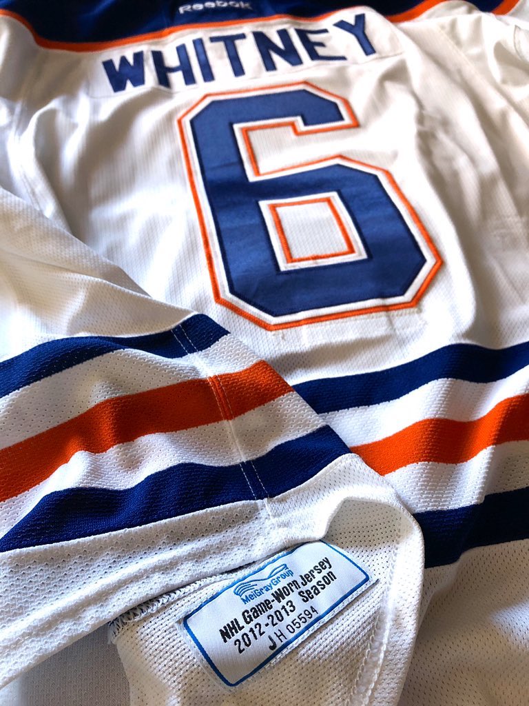 Rasrobertsson's tweet photo. @spittinchiclets @SidelineSwap What about this? https://t.co/9XdaAz0mB1