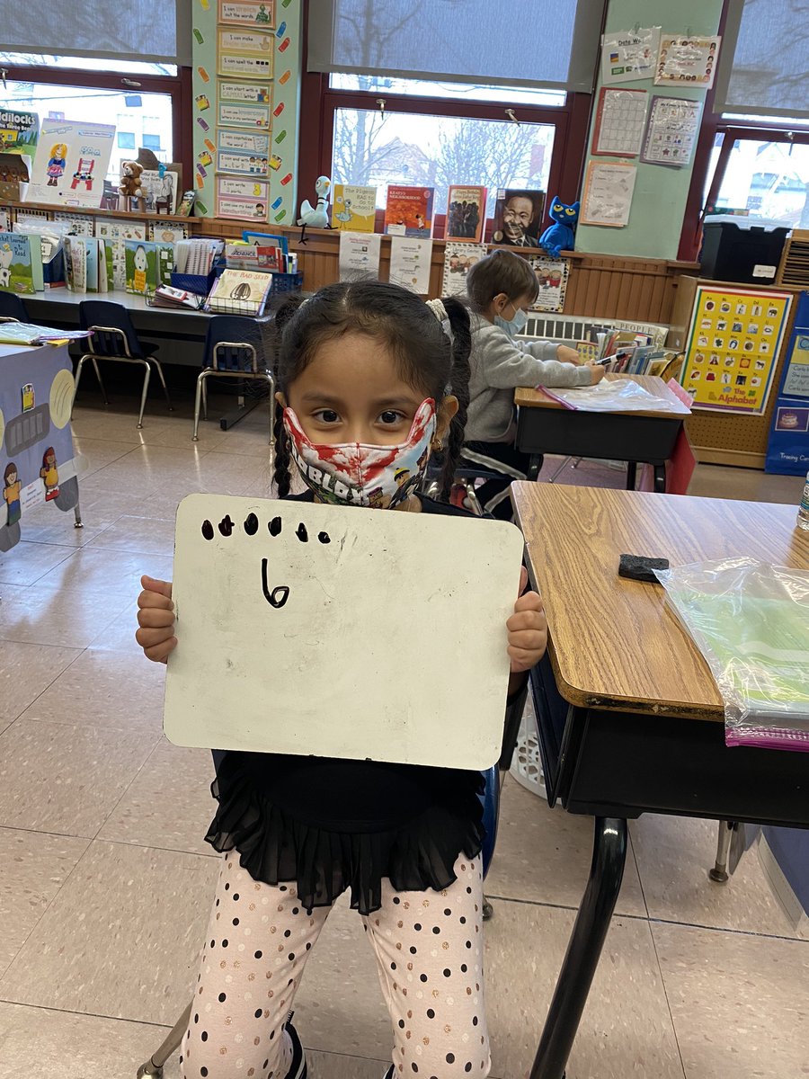 Maestrajenn's tweet image. Track A- Alligators great job today! #math #1less #Eurekamathmodule3 @YonkersSchools