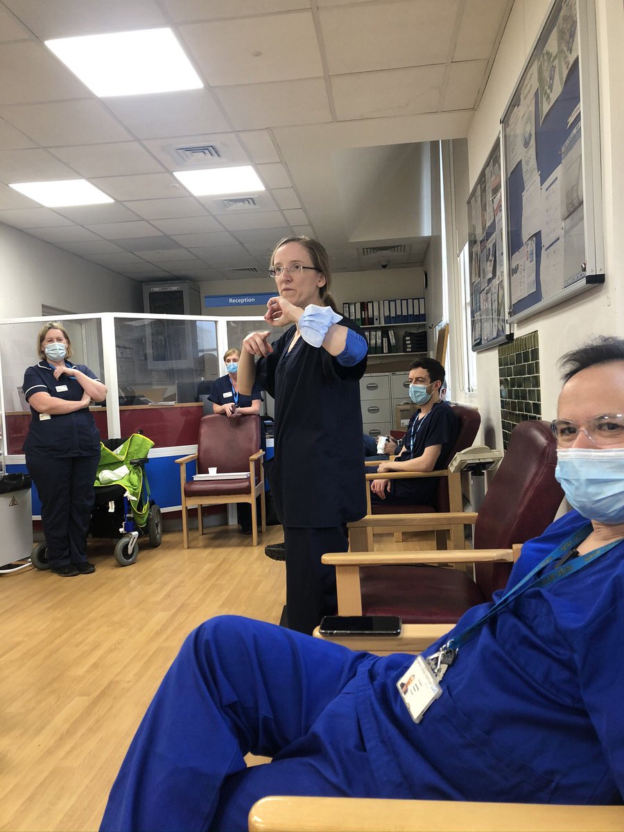 A cheering thread: with permission from Vaccine Task Force, & as part of  @UKCICstudy to assess immunity post  #CovidVaccine, it was wonderful to offer  @AstraZeneca vaccine to all patients in 1 of our  @ImperialNHS  #dialysis units. Huge volunteer effort at no notice on sat & sun 1/