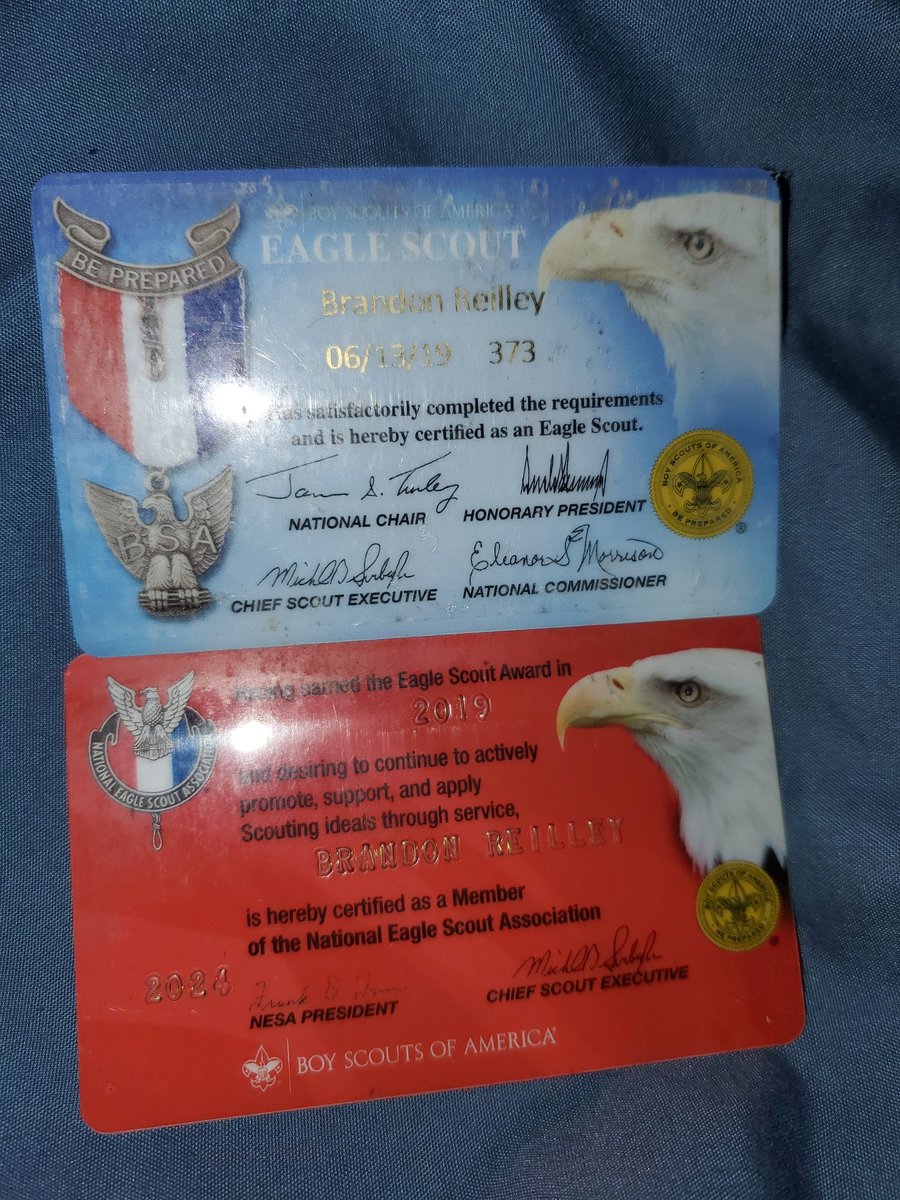 B_Reilley73's tweet photo. @Barnacules @realDonaldTrump @jack You think that was disrespectful, that was just making a statement

My company doesn't repossess vehicles, not every towing company does. 

I live to help others, I tow, I fix peoples vehicles, I'm a VOLUNTEER firefighter, I support the person who supports me

Oh heres your proof https://t.co/BbeduuwhhC