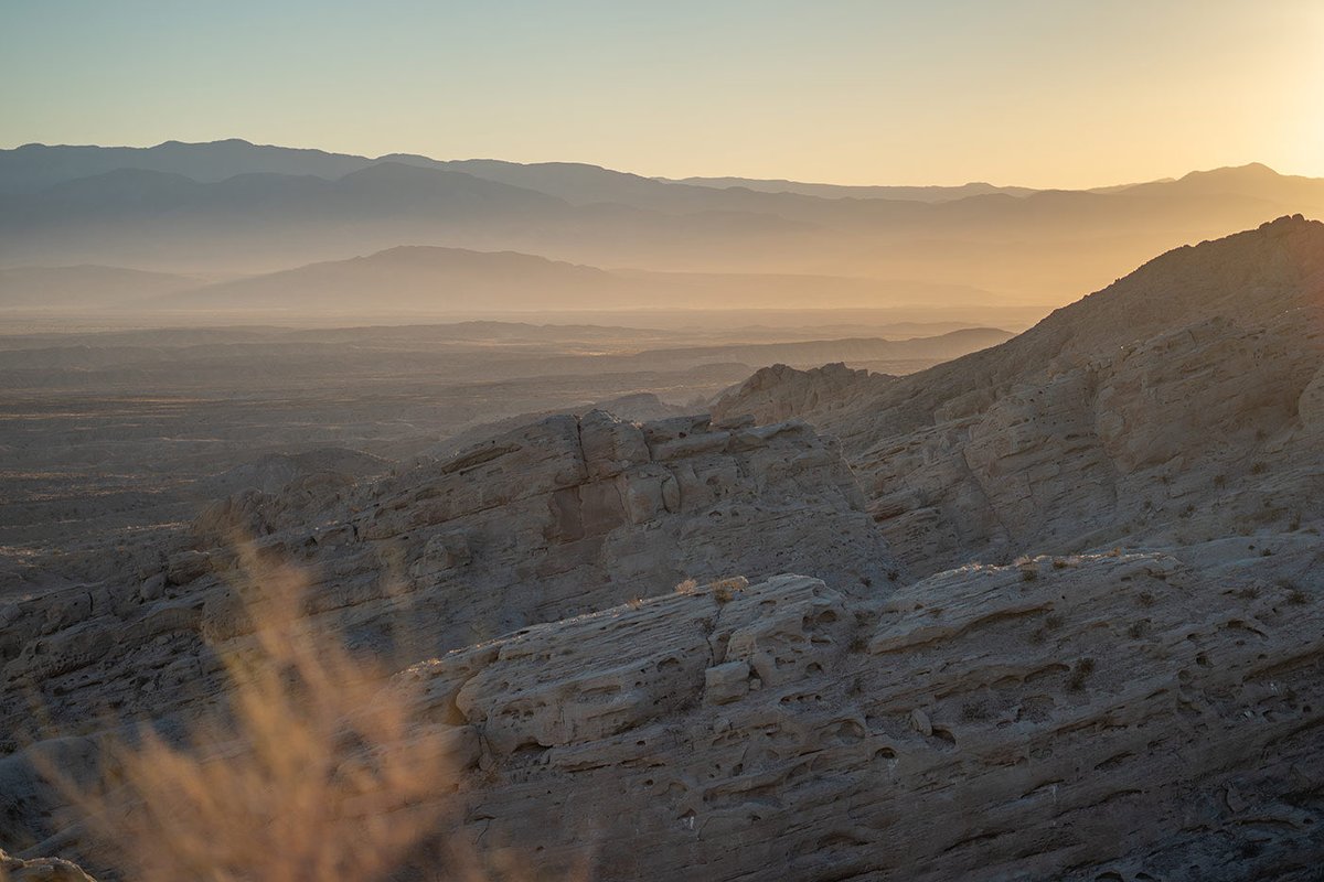 Seek_Adv's tweet photo. Explored Calcite Mine Trail in Anza Borrego State Park: https://t.co/nTL729ujp9

#anzaBorrego #jeep #sonyAlpha #overland #optOutside #sunset #california #desert #desertSunset #trailGuide #seekAdventure #calciteMine #calciteMineTrail https://t.co/qnUjt50NTM