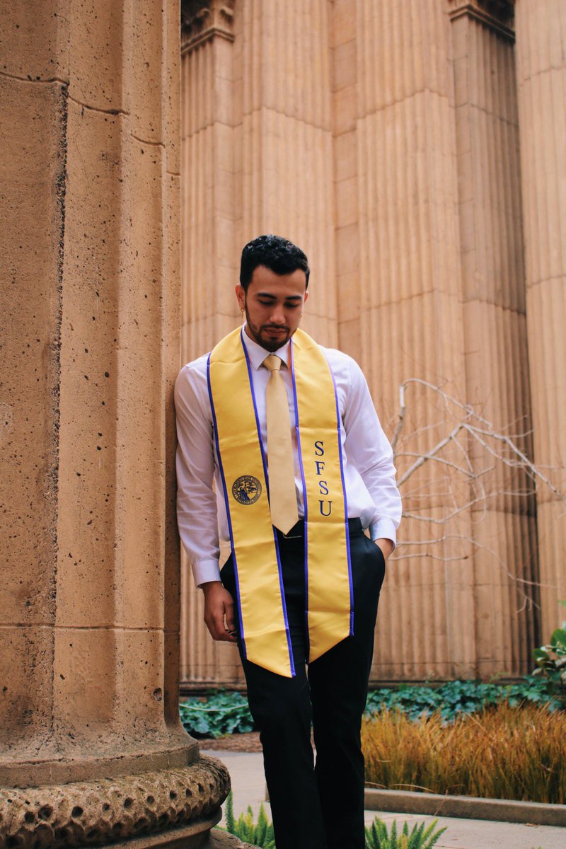 edgaranados's tweet image. Class of 2020 #DebtFree #FirstGenGraduate #BSinFinance