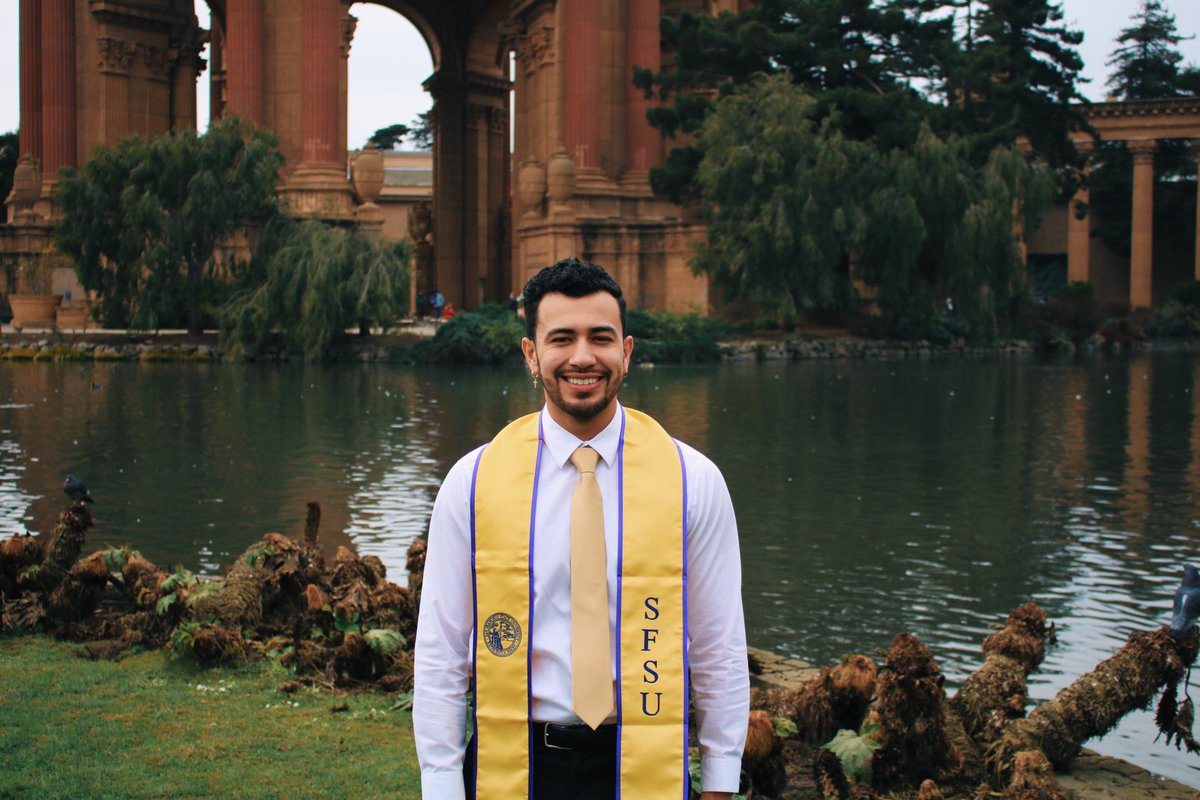 edgaranados's tweet image. Class of 2020 #DebtFree #FirstGenGraduate #BSinFinance