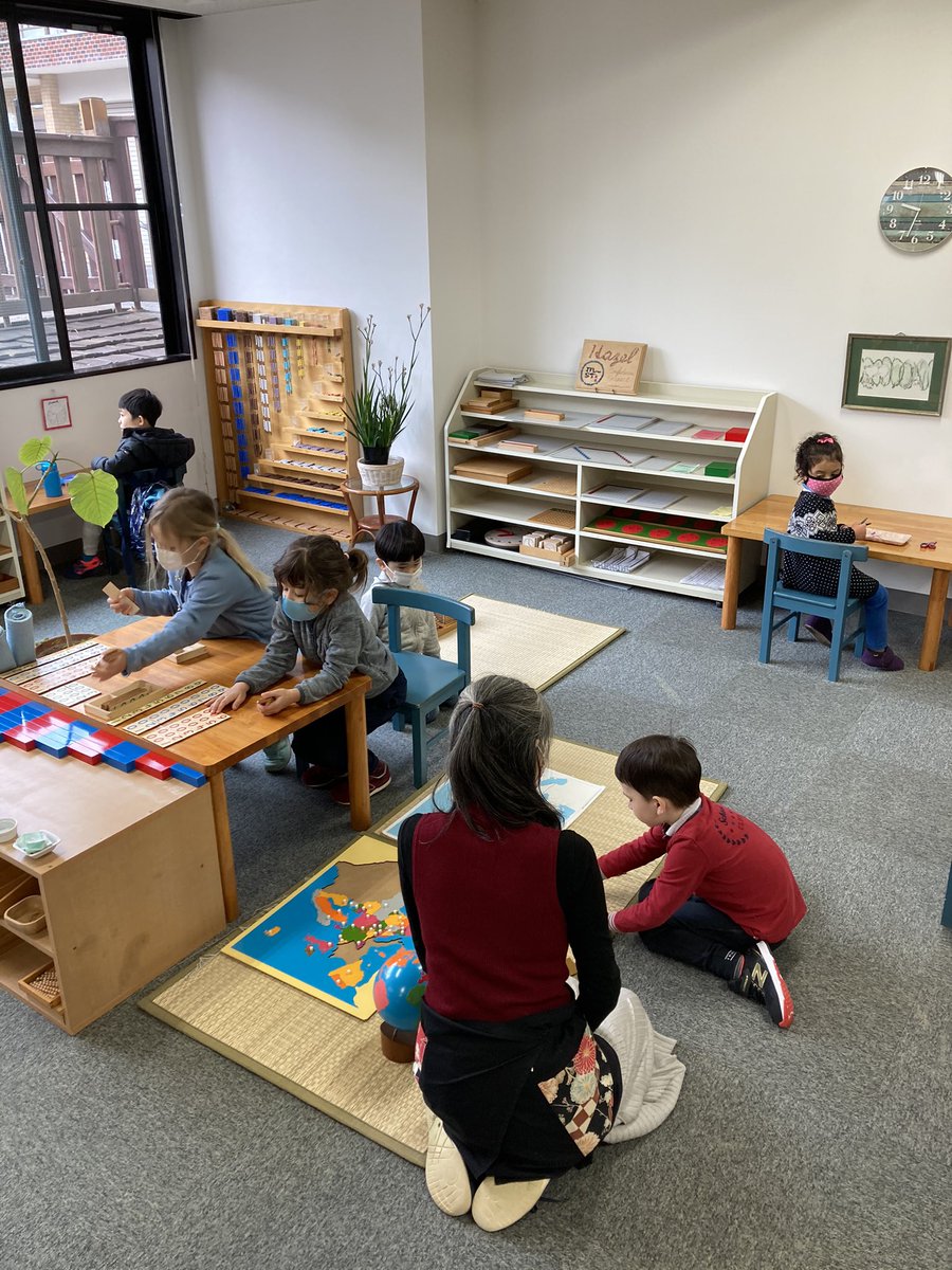 MSTokyoHazel's tweet photo. Happy New Year! ✨We are so happy to be back in the classroom with all of our friends!😊 #MSTSunshine https://t.co/30ka6yRV3G