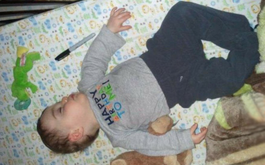 UIchildrens's tweet photo. Nine years ago while Jack Jaster was in our NICU, a nurse set a Sharpie next to him so his parents could tell from the photo just how small he was. With that gesture, a tradition was born. Happy birthday, #NICUgrad! 💛 https://t.co/xs1Fb2V5Ow
