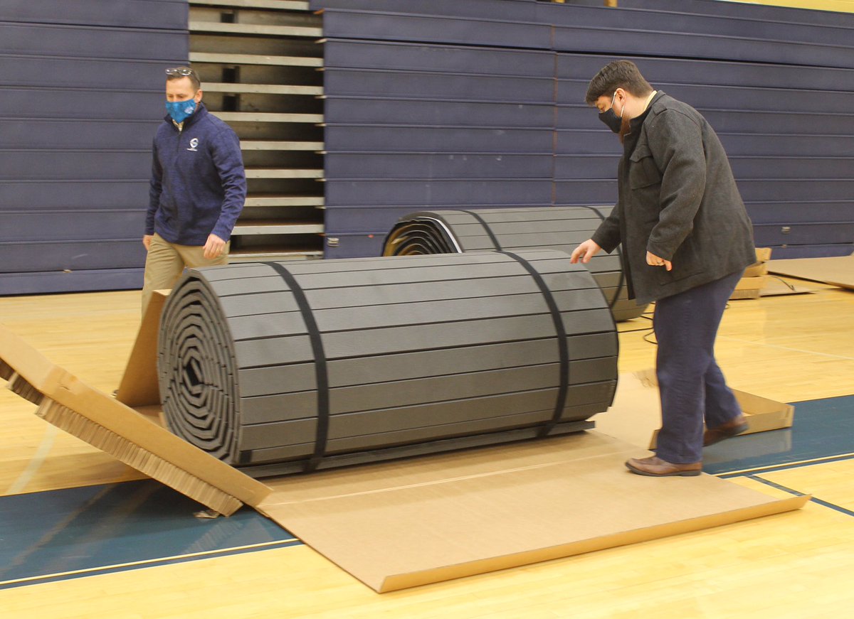 CCBOE's tweet photo. Thanks again to @Dollamur for donating new wrestling mats to the @shs_sycpride War Eagles wrestling team! Nashville MMA also made a significant donation to the team! We appreciate your kindness and generosity! #ccsdtn https://t.co/R18vSWrBAm
