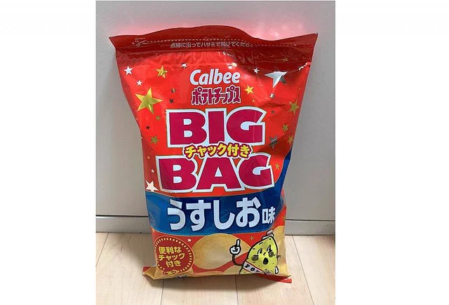カルビーポテトチップスのうすしお味に変化が！待望のチャック付きポテチが新登場！！