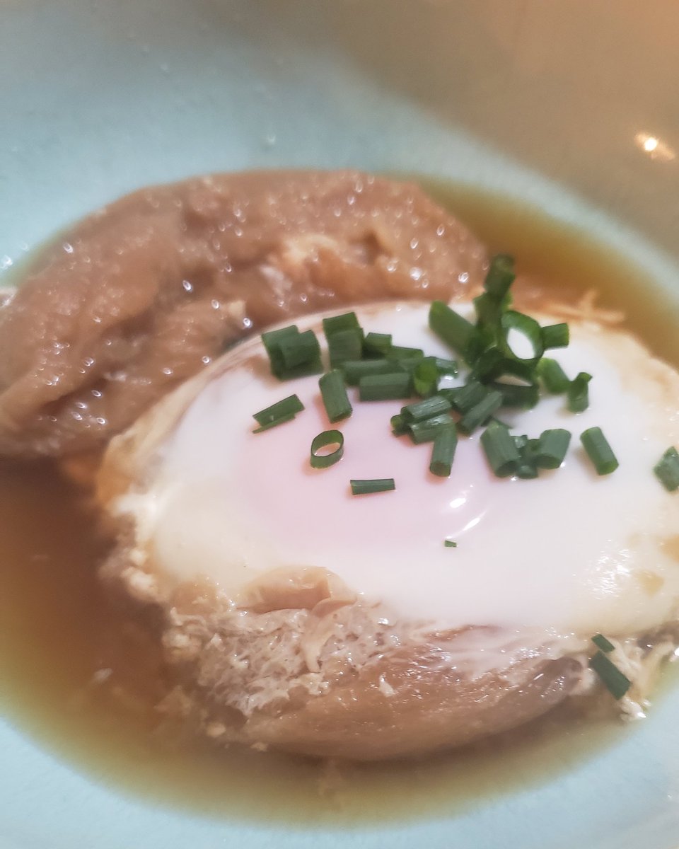 ボルサリーノ関 A Twitter お麩たまご 沖縄のくるま麩を厚めに輪切りにして戻し 真ん中に卵を落として煮ました 卵は新しい運気の流れをうむ食材 小麦で出来たお麩は物事を発展させてくれますよ ボリュームがあって美味しい煮物になりました