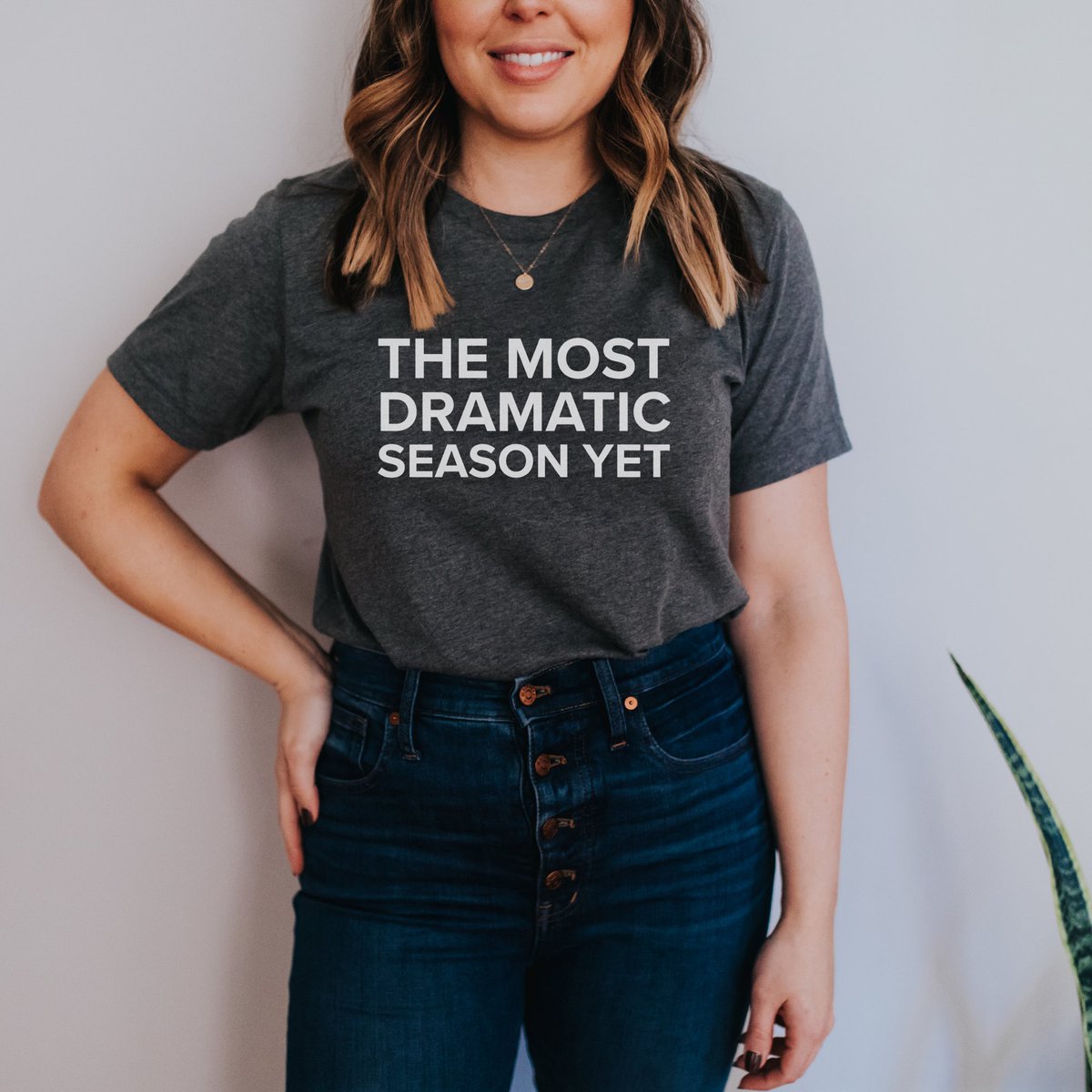 Monday Merch❤️ #Bachelor

$25 + free shipping (6 colors, S-2XL)

thelittleredballoonshop.com/product-page/b…