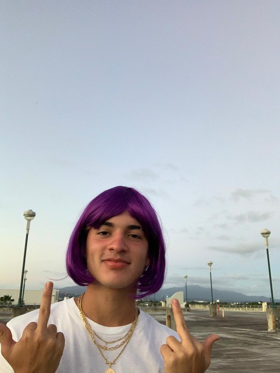 gianvelz's tweet photo. 💜 jajajajajajajaj me ca go en tu ma dr e💜 https://t.co/6W6OJXgt9n