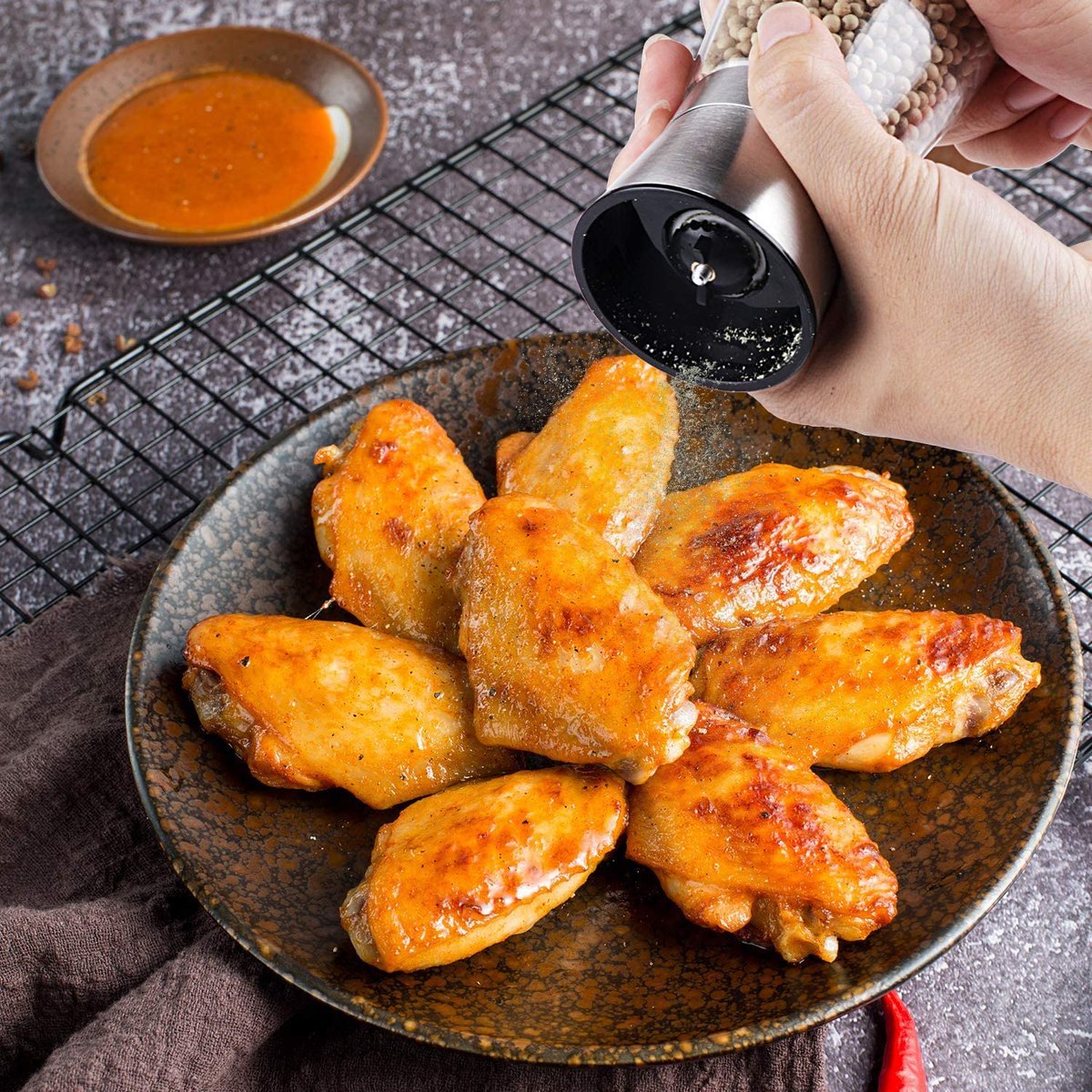 Julia88834439's tweet photo. Salt and Pepper Grinder Set
(99% off) US only, DM me.
#saltandpepper #grinder
#kitchengadgets #kitchendesign
#steampunkdecor
#imadethis #UScooking https://t.co/M65guhoncq