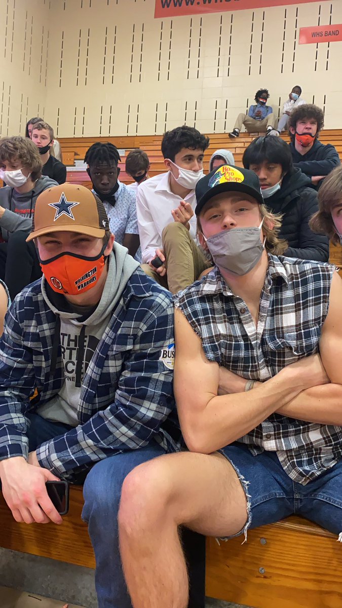 WHS_Nation's tweet photo. Fans of the game: The gun show👀👀@TheAaron_Thomas @Zach_Burgers https://t.co/9Yc9DWEI5Q