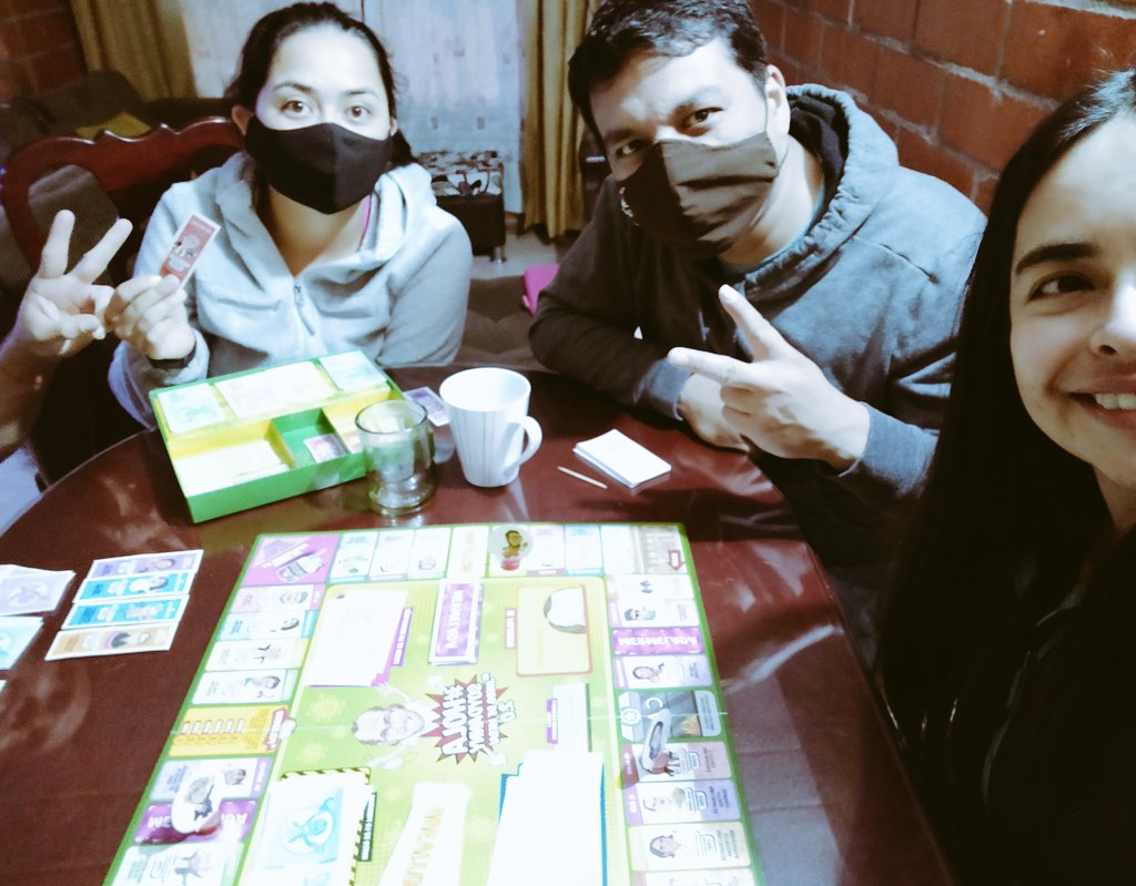 MarleySerrano's tweet photo. Pagando el #DannyChallenge 🥂 en familia https://t.co/yhD5ySPGuY