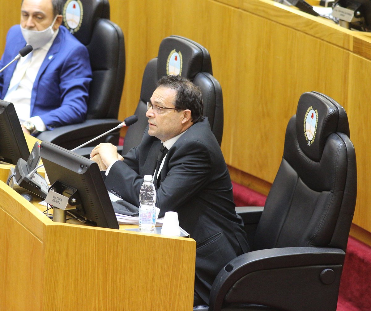 Aumento en las tarifas de luz, @LaloLegislador 👇
"Desde la comisión de Energía pedimos que se respete el fallo y que las audiencias para aumentos sean públicas, por otra parte, sabemos que a las opiniones, al no ser vinculantes, el #Edet no les da bolilla".