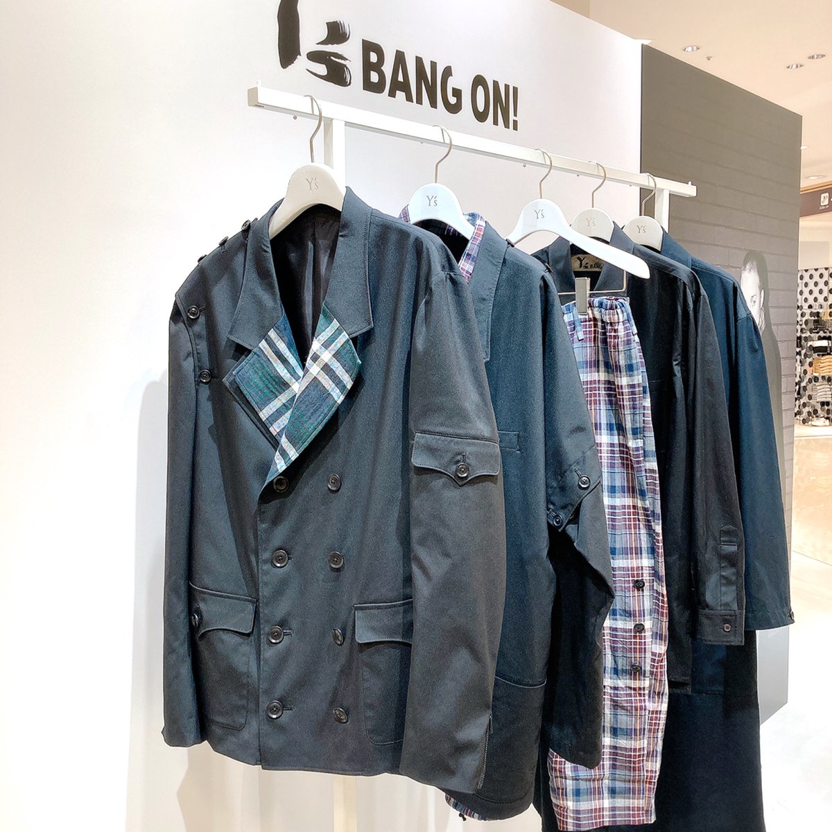 大丸札幌店 Y S Bang On Pop Up Shop Y Sのメンズ ユニセックスライン Y S Bang On 最新コレクションをご紹介 定番素材に加え ガーゼチェック タスランなど春夏ならではの生地を使用したアイテムをご提案します 1 31 日 まで 5階 特設会場 大丸札幌店 Y S Bang On Pop Up Shop Y Sのメンズ ユニセックスライン Y S Bang On 最新コレクションをご紹介 定番素材に加え ガーゼチェック タスランなど春夏ならではの生地を使用したアイテムをご提案します 1 31 日 まで 5階 特設会場