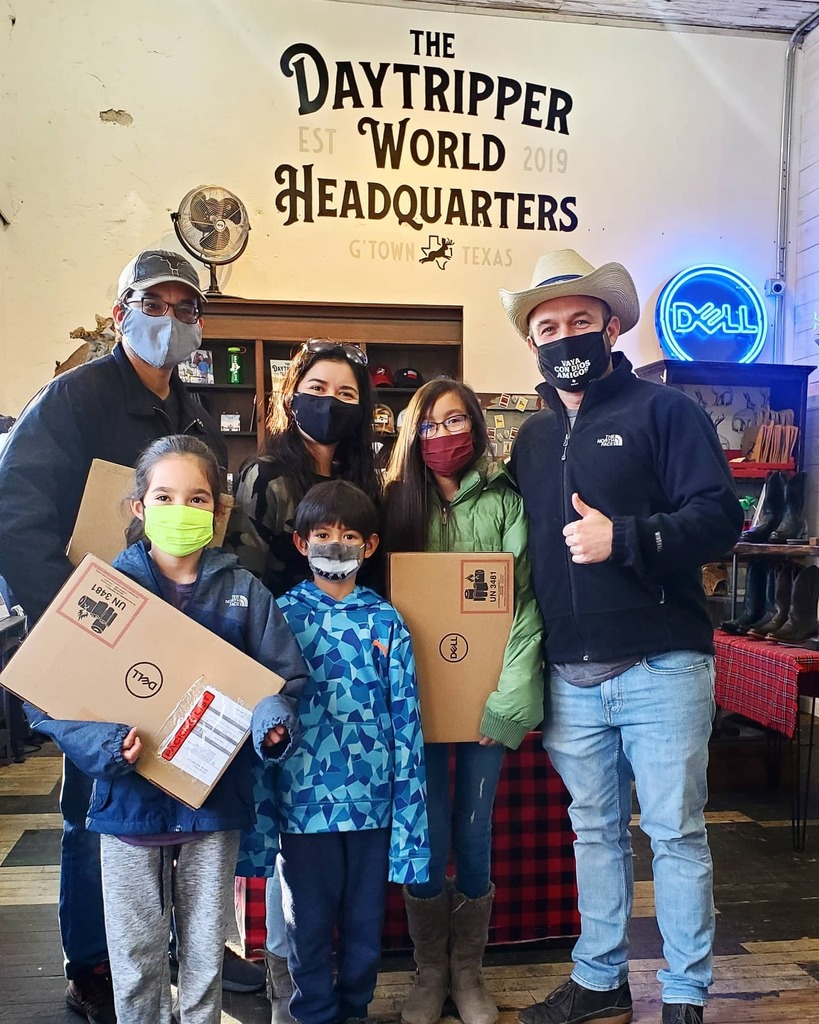 ChetTripper's tweet photo. They earned em.  Honored to set up these budding filmmakers with some new @dell computers after they won our #MyDaytripper contest.  Texas storytelling will be in good hands for a long time.
*
#dell #dellprecision #poweredbyprecision https://t.co/8eIM2SNDJ8 https://t.co/eAaWNhhZBh