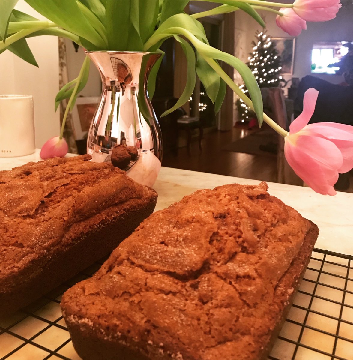 Sometimes all you can do to make sense of it all is bake. Friends, get ready. I’ve got bread and starters for days. It’s what the world needs now. Love, sweet love. ❤️
<a href="/NPRFood/">NPRFood</a> #NPRFriendshipBread