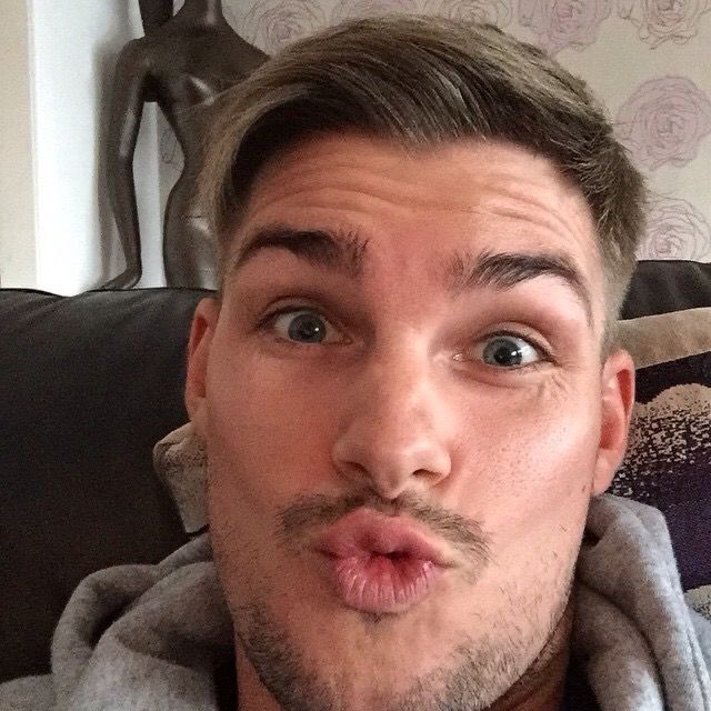 Happy birthday to mr Kieron Richardson      he is the best Actor ever   