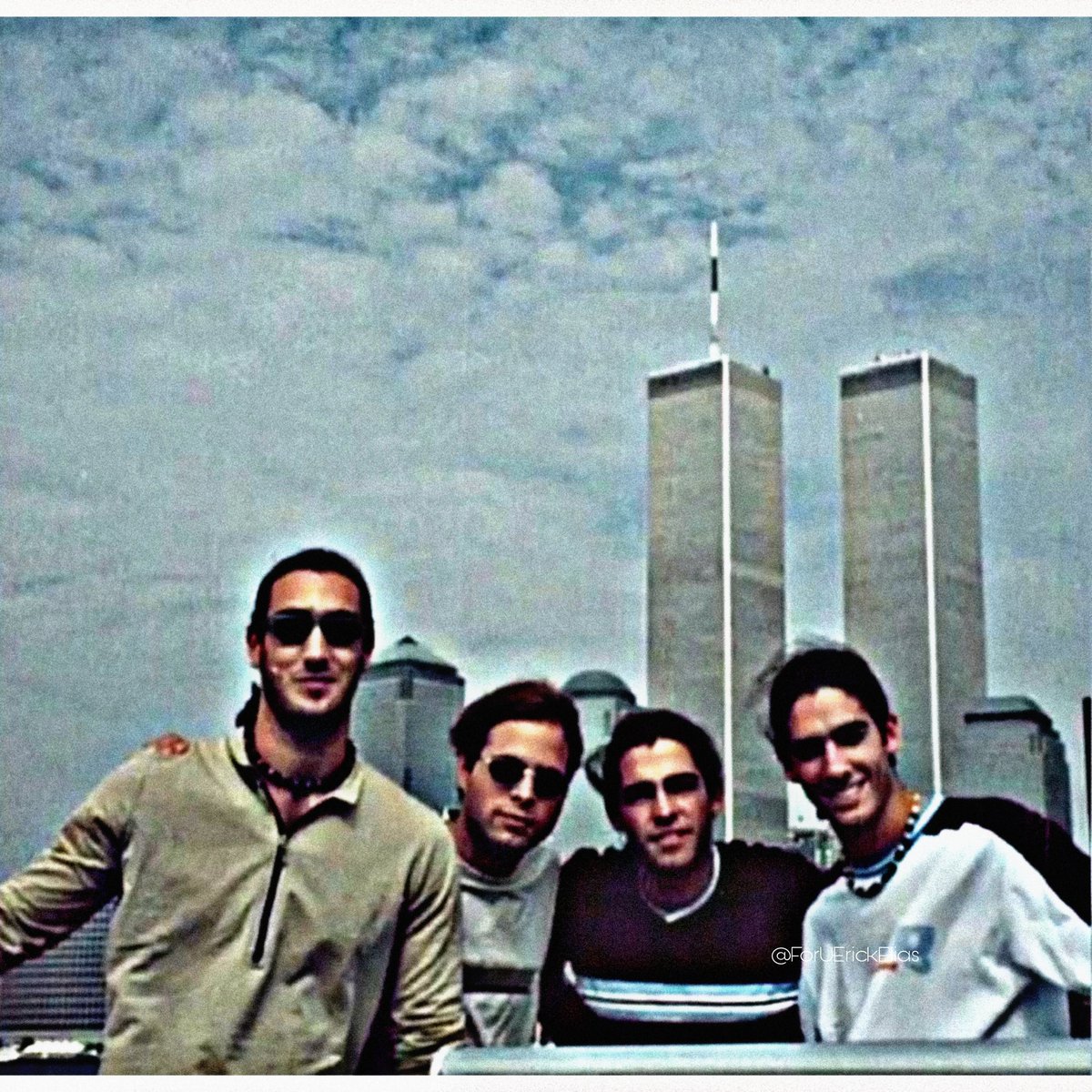ForUJaimeCamil's tweet photo. #Throwback 📸🔙😎 #TierraCero ❤ #BoyBand 🙌 #ErickElías @erickelias @LuigiBalestra #rafaeleon #christiancarabias https://t.co/Nammf5393H
