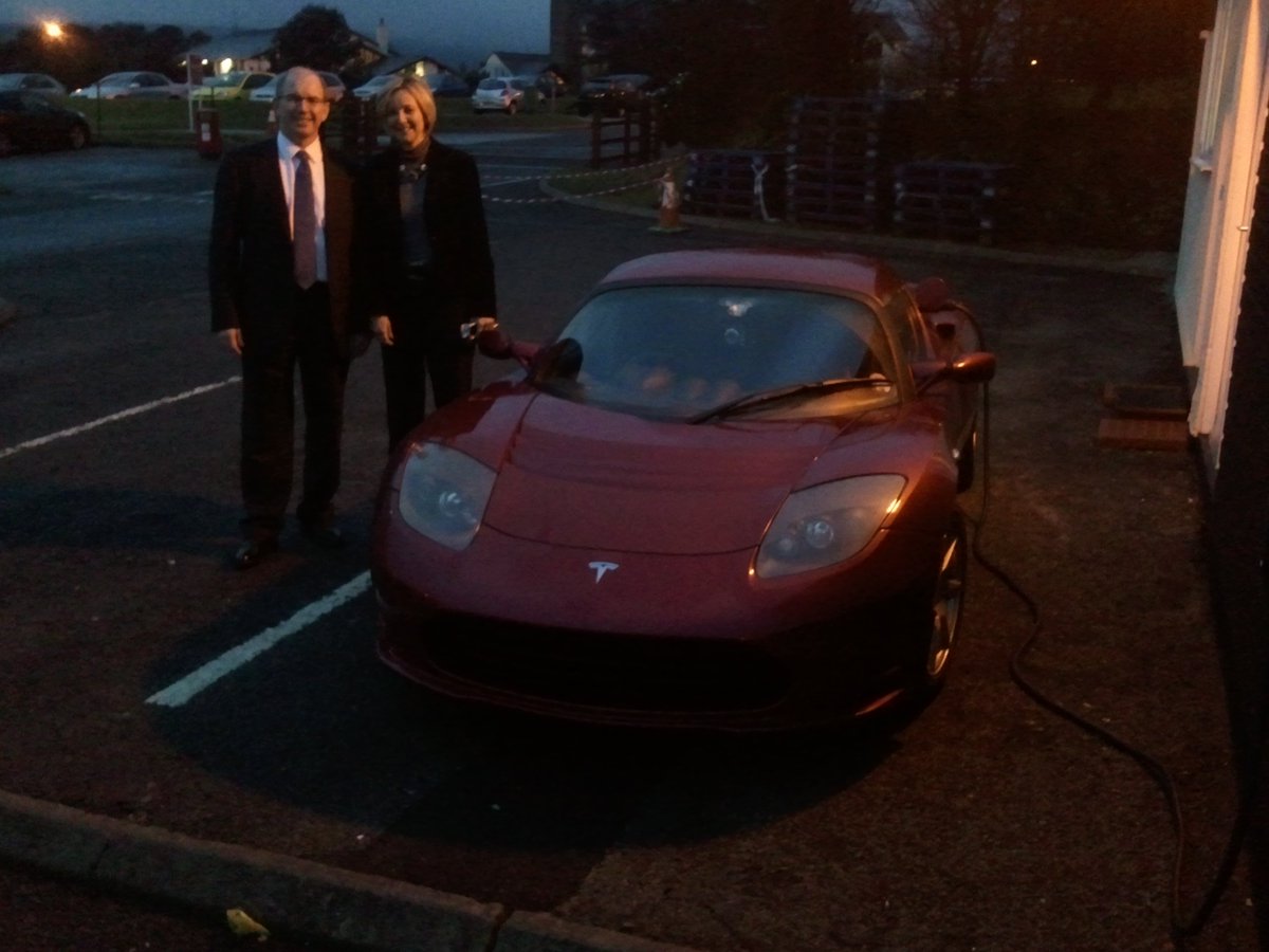 Thanking Patrick for his hospitality, we set off for  @TebayServices and took the back roads over the Pennines. We got there at 4:20 as it was getting dark and had a welcoming committee, even the MD showed up. We had a chat about the car, our planned HPC network then had a meal