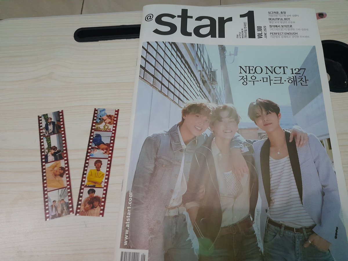 ltmhyuck10's tweet image. hadiah nya udah sampai🥺💚 huhu terimakasih banyak admin&amp;gt;&amp;lt; 💚 @MARKLEE_IDN @HaechanProject