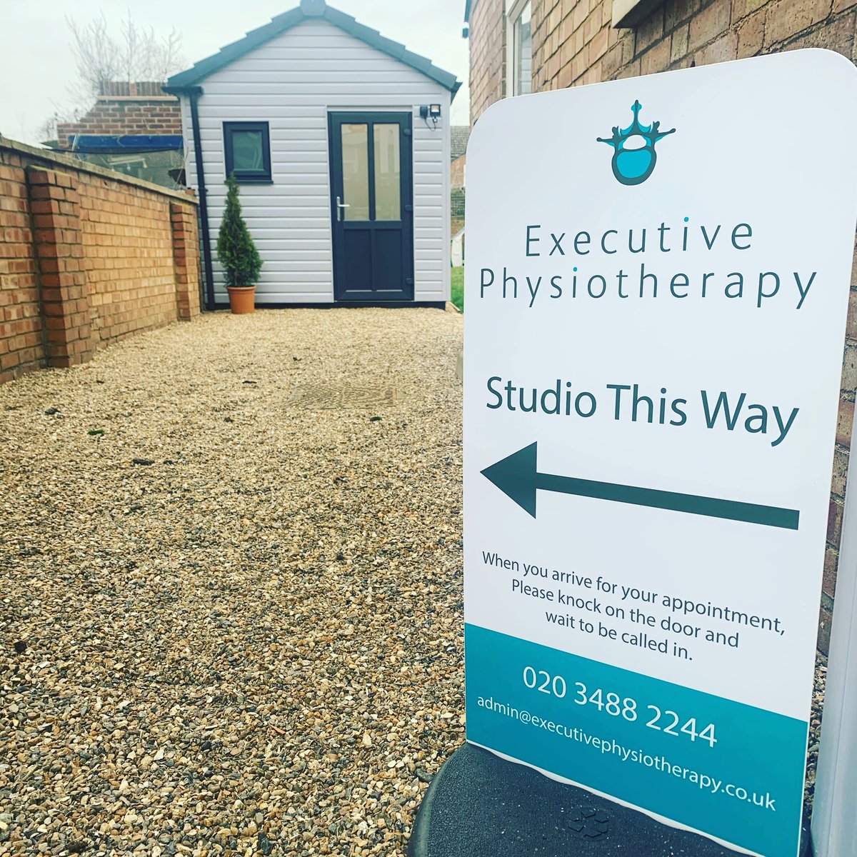 In addition to London our new Bedford location is now open!

To book a face to face appointment or online appointment visit us online at:
executivephysiotherapy.co.uk
Or call:
020 3488 2244

#bedfordphysio #bedford #onlinephysio #londonphysio #backpain #sportsinjuries