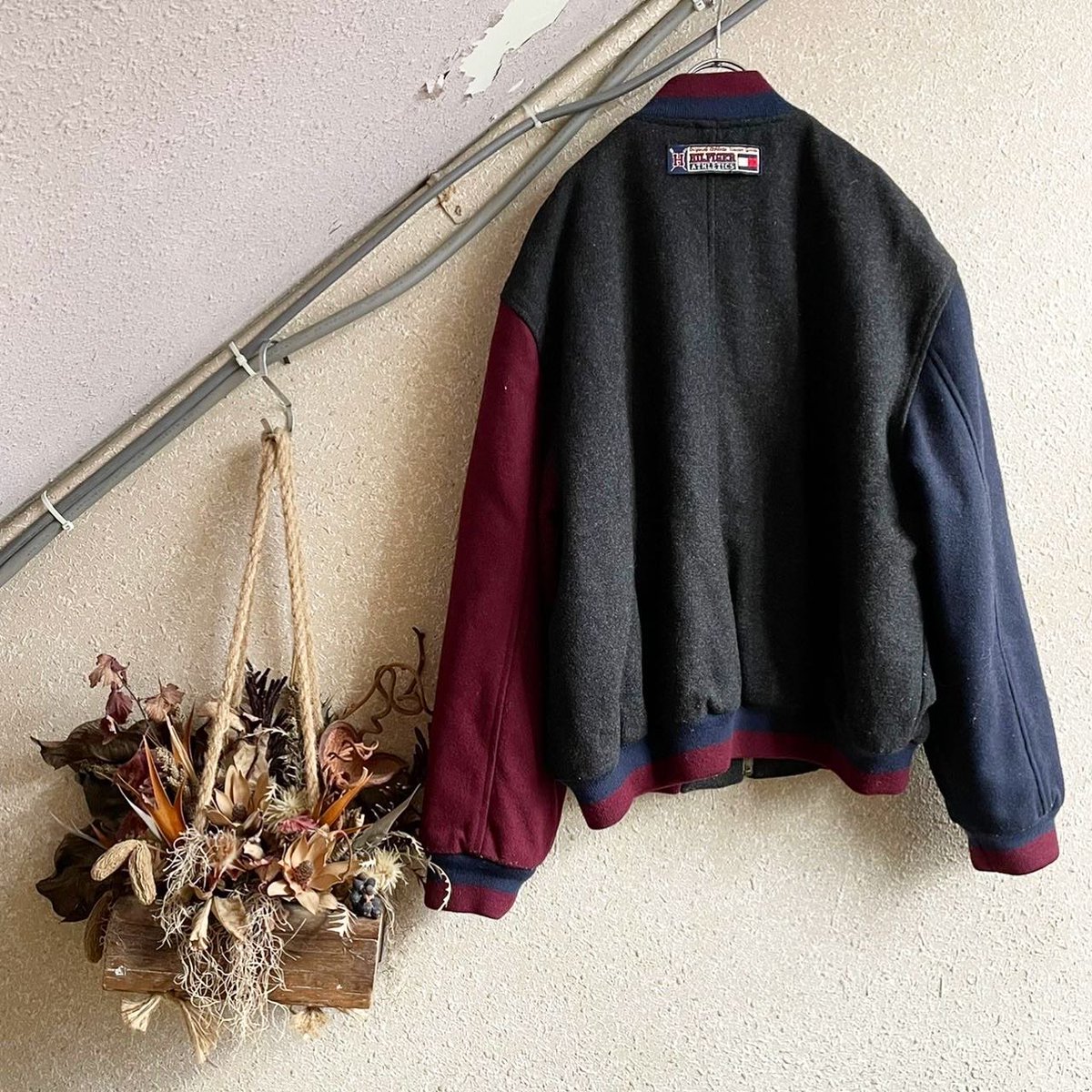 Epic_used's tweet image. #tommyhilfiger 
#wooljacket 
#stadiumjacket 
#トミーのウールジャケット
#アシメカラーで遊び心
#サイズもジャスト
#お好きな方が浮かびます

1月12日(火)
Epic. OPEN🚪
☀️14:00-20:00🌖