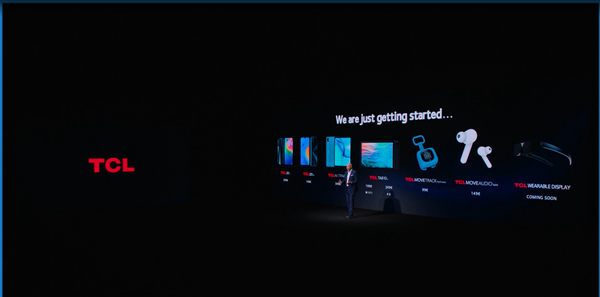kylalam__'s tweet photo. #TCL announced its newest products featuring #MOVEAUDIOS600 TWS earbuds (coming Feb 2021 at €149) and #WearableDisplay glasses (coming later) and #MOVETRACK pet tracker (coming spring at €99). #CES2021 https://t.co/u2jhkj9QCP