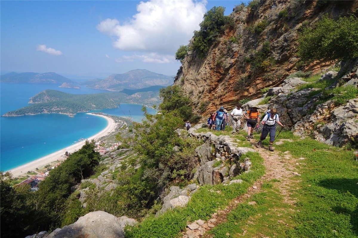gencyolcu's tweet photo. 🇹🇷 Antalya'ya gitmek için 4 neden ?

🏛️  Antik Kentlerde Tarihe Yolculuk
👣  Likya Yolunda Trekking
🤳 Manavgat Şelalesinde Selfi 
🌊 Köprülü Kanyonda Rafting Heyecanı

Sizce başka hangi nedenler var?

#BirlikteKeşfedelim #Antalya #Manavgat https://t.co/G8Fy2xBzCH