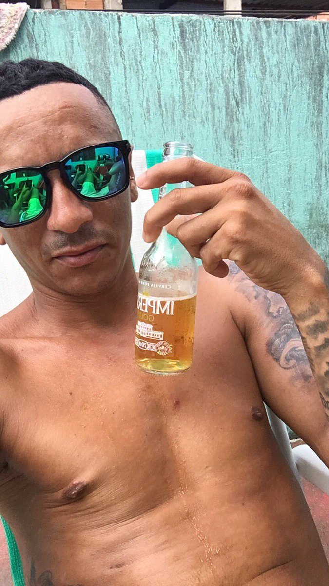 DhDhemeson's tweet photo. Mais um ano de vida obrigado por tudo senhor 🙏🏻 https://t.co/6gXDyzgZOr