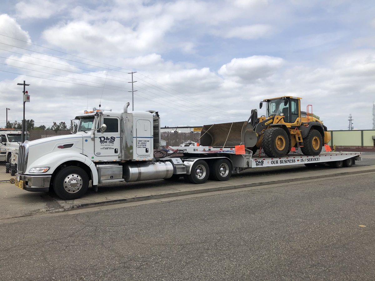 DSTowNevada's tweet photo. Movin’ some big stuff today!!  Thanks Jay https://t.co/oEbGq3csAN