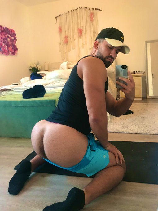 Like for pic one  RT for pic TWO https://t.co/0mK9iY2zUo