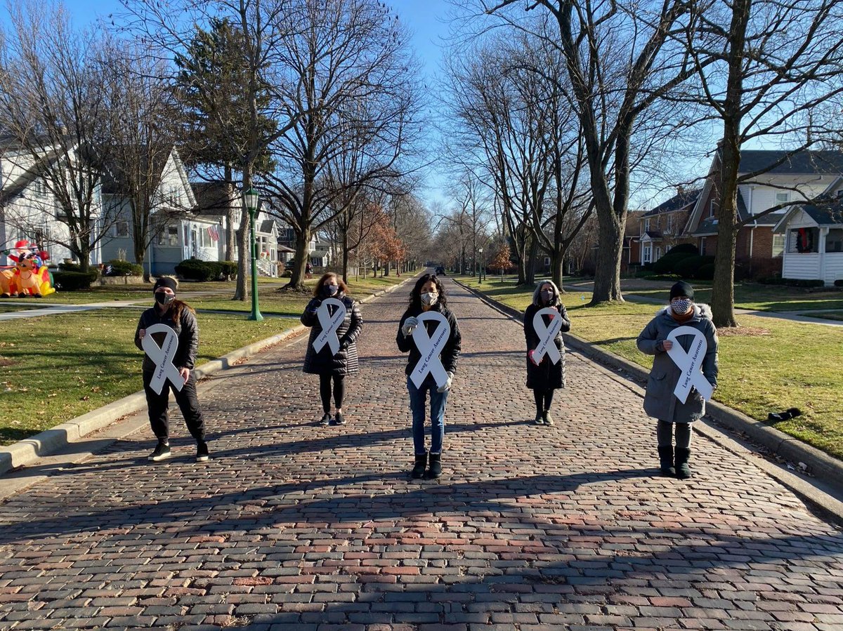 TheWRP4LC's tweet photo. Please join us, follow us. Hit the follow button...😊 We are a grassroots movement of patients/advocates. Unbranded and united to raise awareness of lung cancer. Spread the word.  @LUNGevity @GO2Foundation @lcfamerica @lcrf_org @jillfeldman4 😎

#WhiteRibbonProject https://t.co/J0dpz24bwp