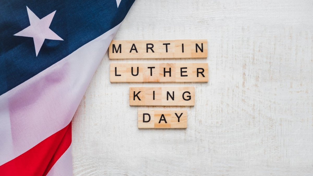 bookwhip's tweet photo. Happy Martin Luther King Jr. Day 

We at Bookwhip would like to greet you and the members of your family a happy Martin Luther King Jr. Day.

#MLKDay #Bookwhip https://t.co/NK1u6p7o4A