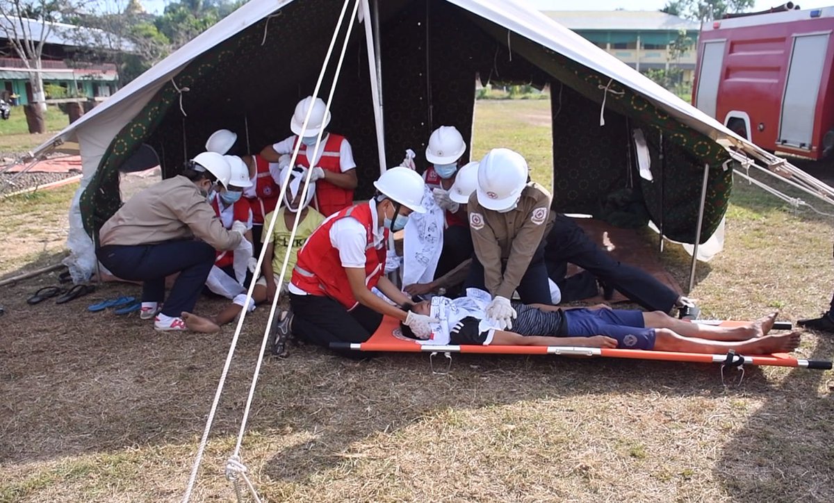 MyanmarRedCross's tweet photo. Earthquake preparedness training was made by MRCS, Red Cross Volunteers from Tanintharyi region.
#Earthquake #NaturalDisaster #PreparednessTraining #MRCS https://t.co/8KzzKeWVZH