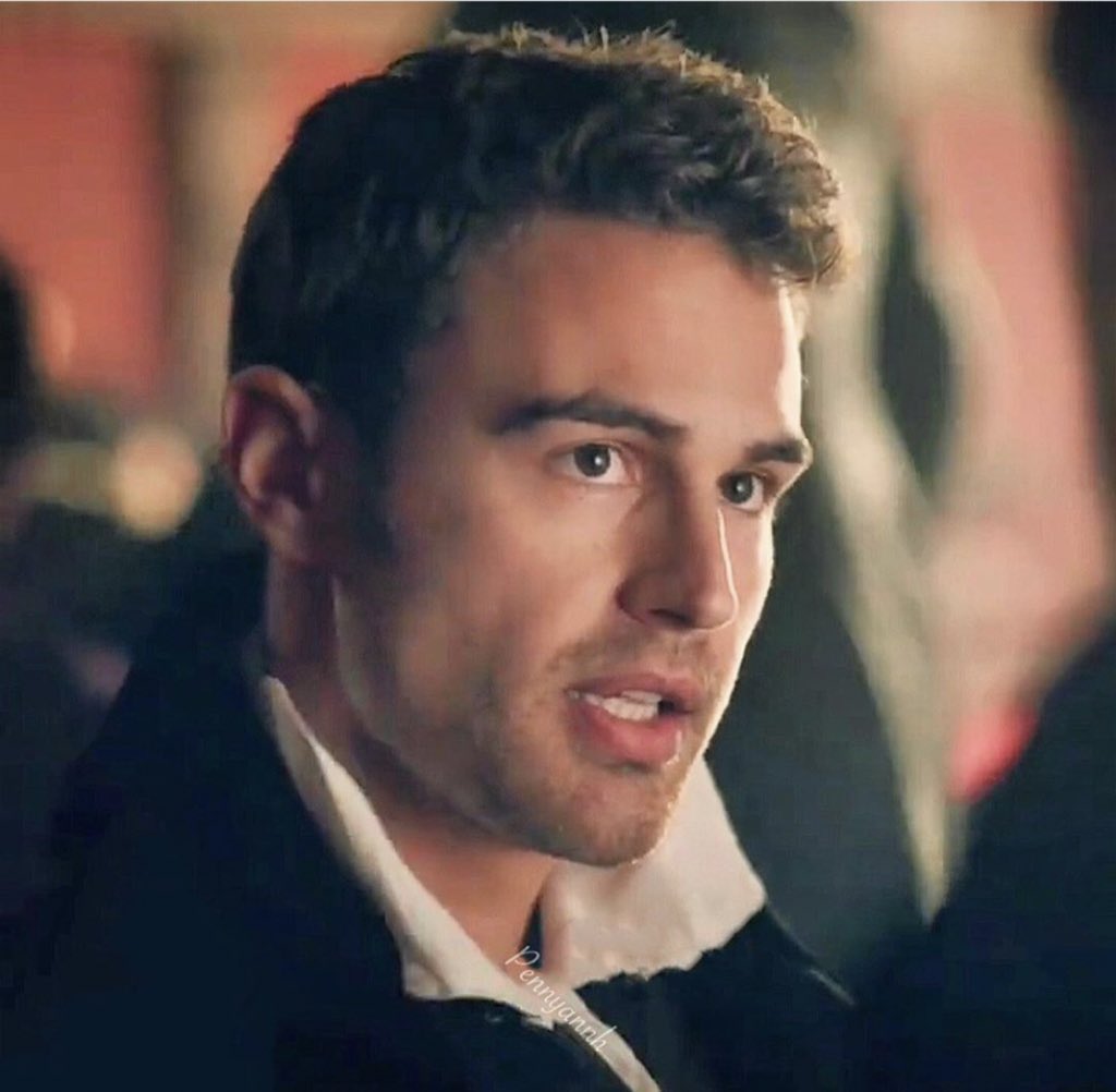 To celebrate Theo James earning 2nd place on the 2020 list of the "Best Actors" featured in British Period Dramas, here is a thread dedicated to his character from  #Sanditon--Mr. Sidney Parker.  #SaveSanditon  #SanditonPBS